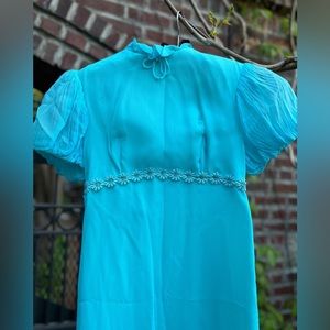 Vintage 60s/70s beautiful teal colored maxi dress with a chiffon train. Sz sm